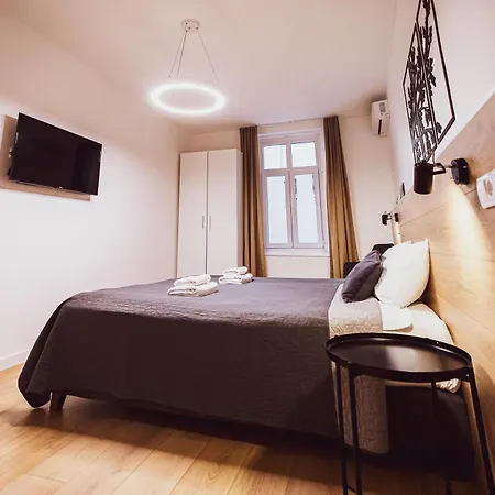 Aparthotel Bg Exclusive Suites 4*