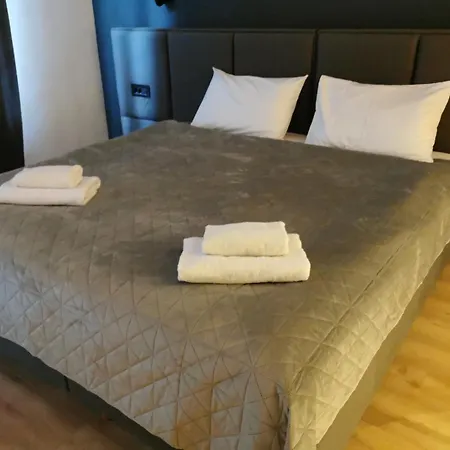 Bg Exclusive Suites Aparthotel