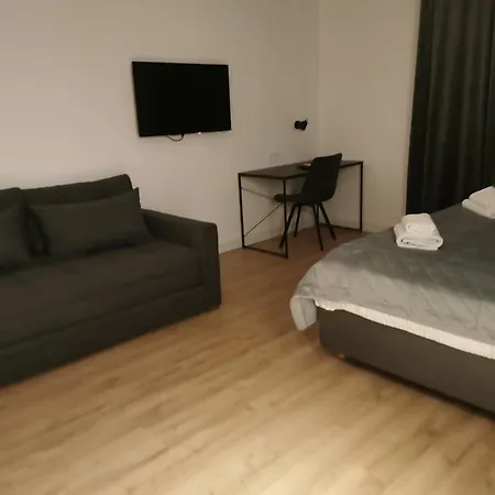 Bg Exclusive Suites Aparthotel 4*