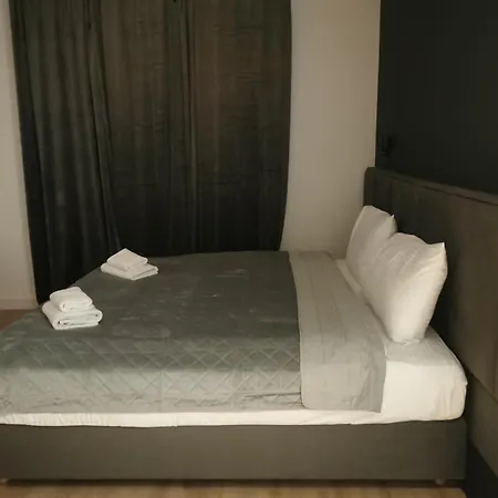 Bg Exclusive Suites Aparthotel 4*